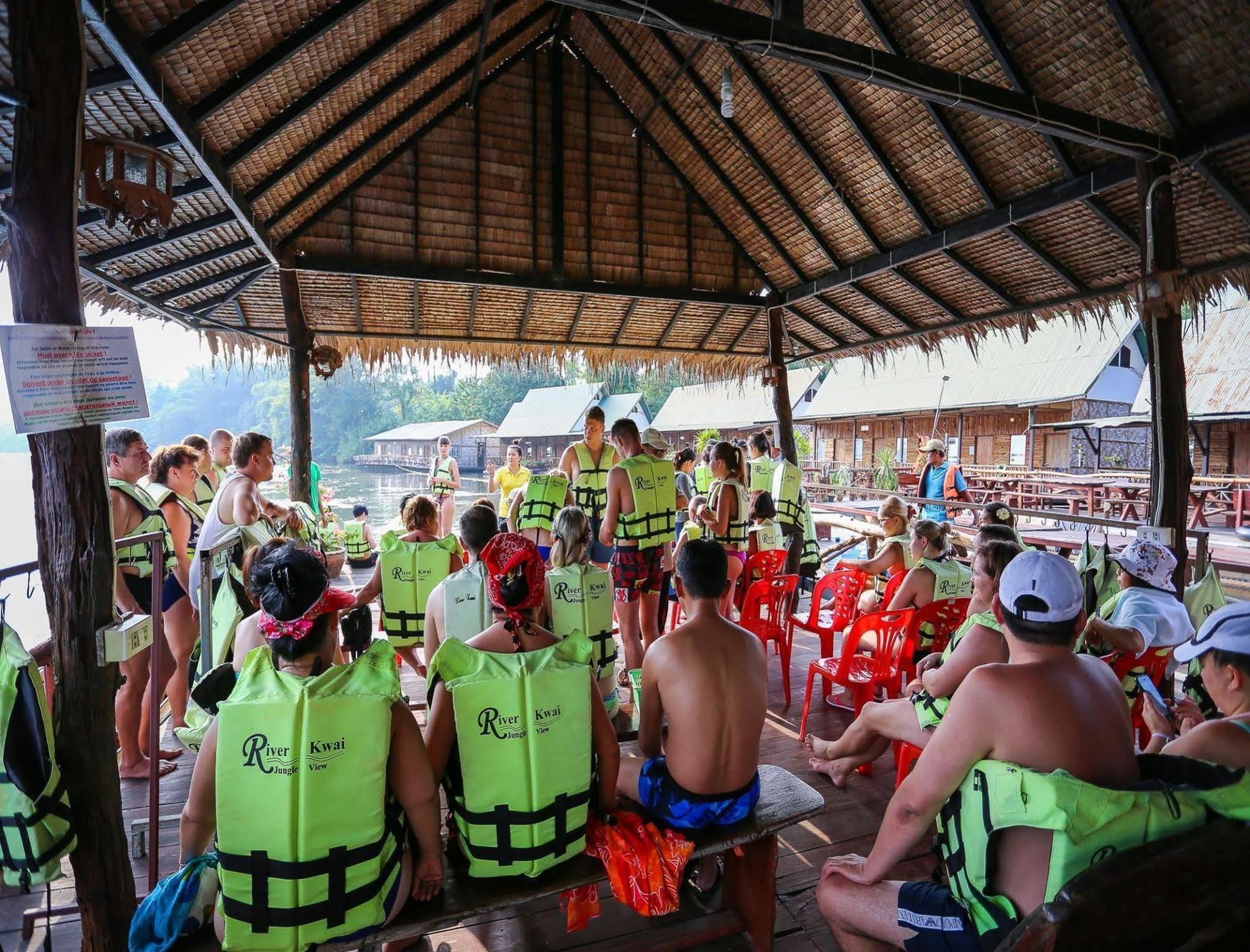 Saiyok Mantra Resort Ban Huai Maenam Noi Buitenkant foto